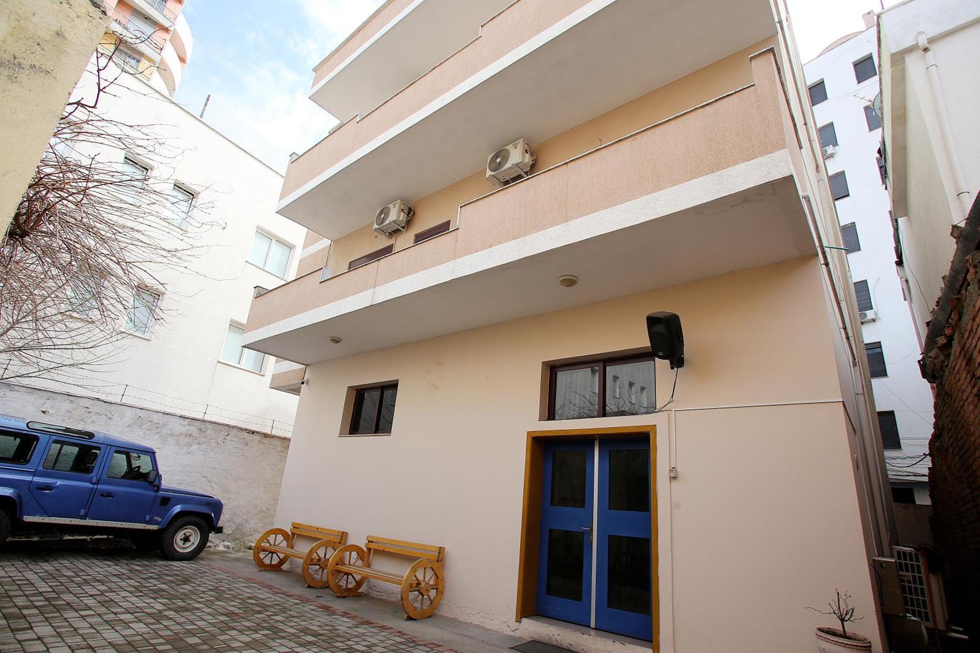 The Met Apartments Дуррес Экстерьер фото